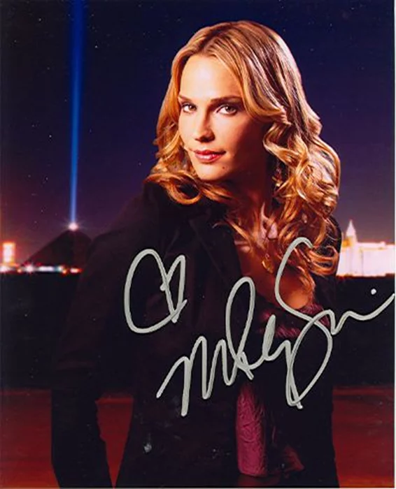 Molly Sims autograph