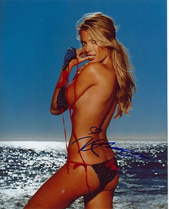 Veronica Varekova autograph
