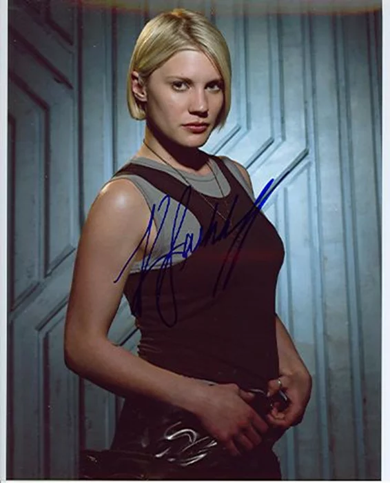Katee Sackhoff autograph