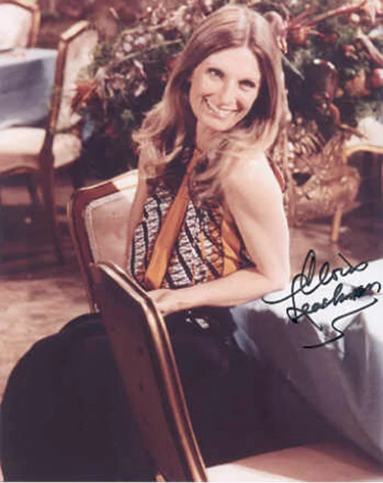Cloris Leachman autograph
