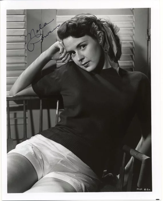 Mala Powers autograph