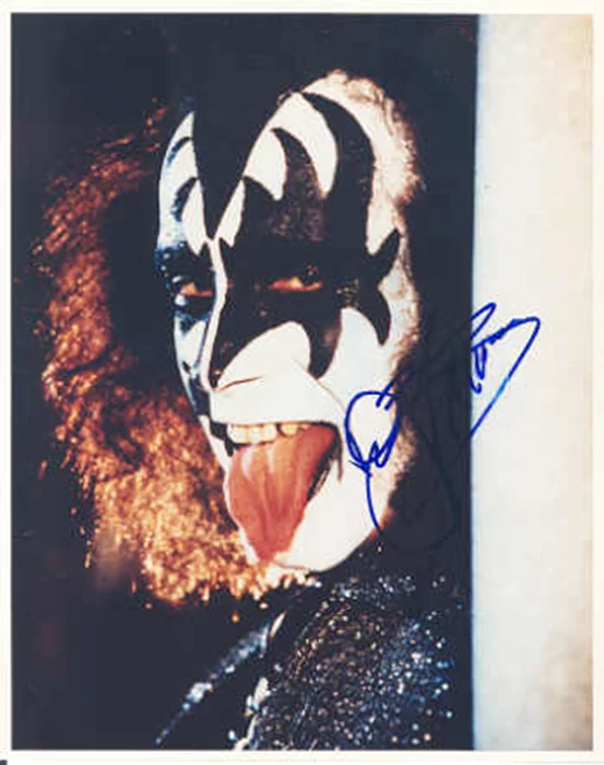 Gene Simmons autograph