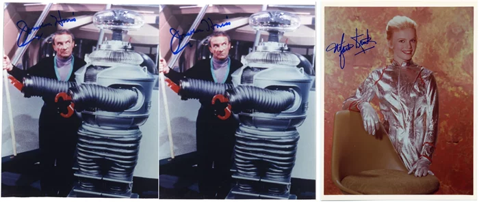 Lost In Space autograph