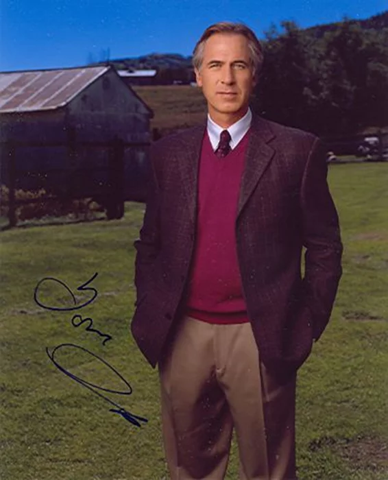 Tom Amandes autograph