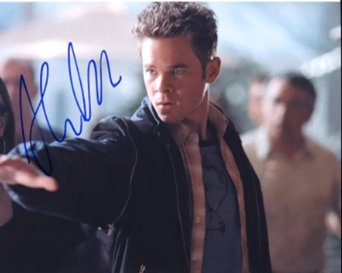 Shawn Ashmore autograph
