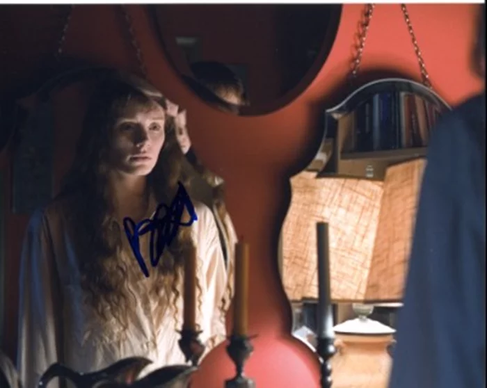 Bryce Dallas Howard autograph