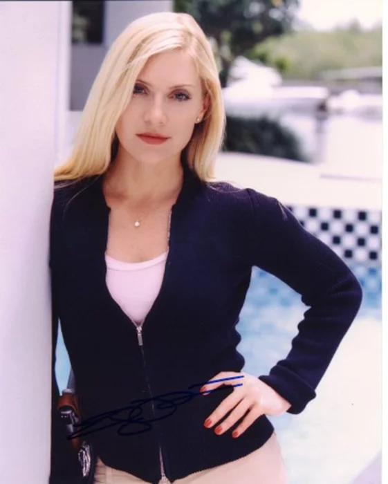 Emily Procter autograph
