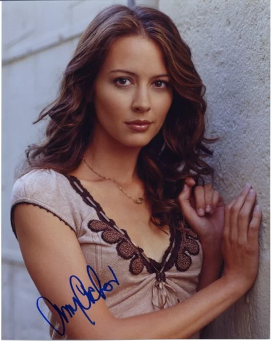 Amy Acker autograph