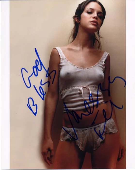 Vanessa Ferlito autograph