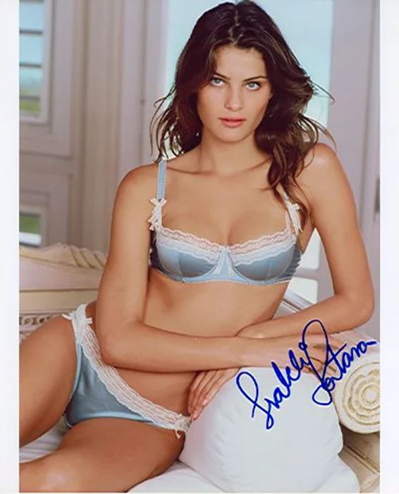Isabeli Fontana autograph