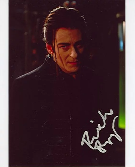 Richard Roxburgh autograph