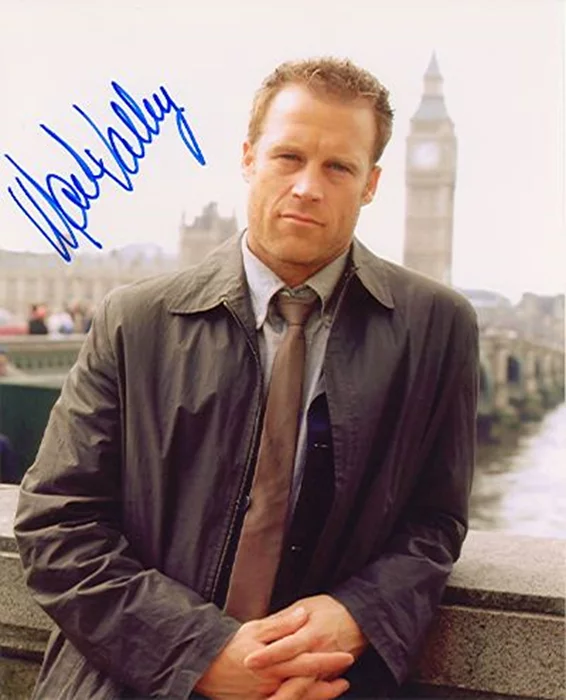 Mark Valley autograph