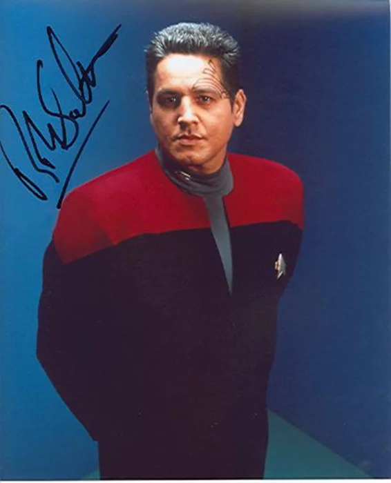 Robert Beltran autograph