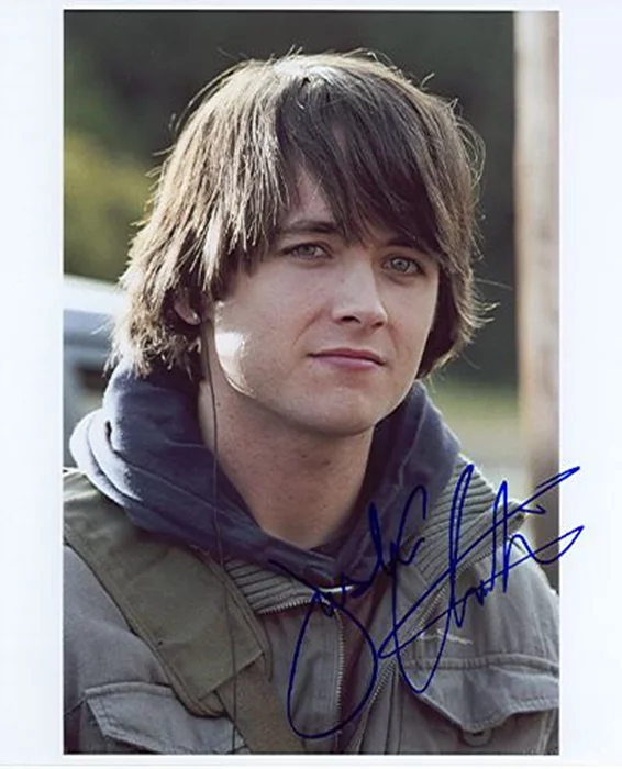 Justin Chatwin autograph
