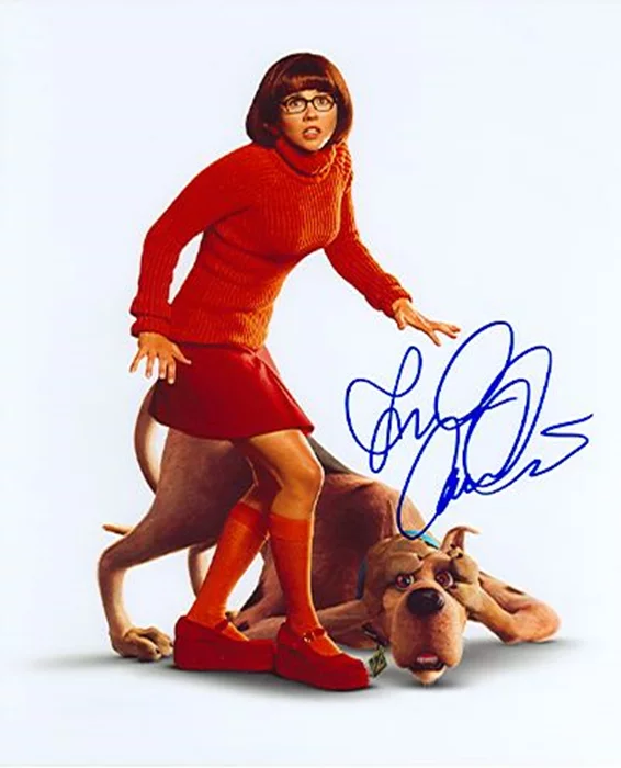 Linda Cardellini autograph