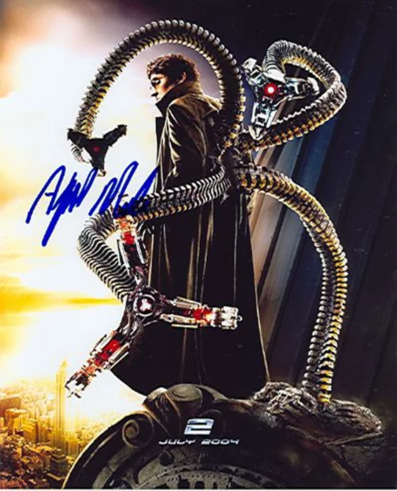 Alfred Molina autograph