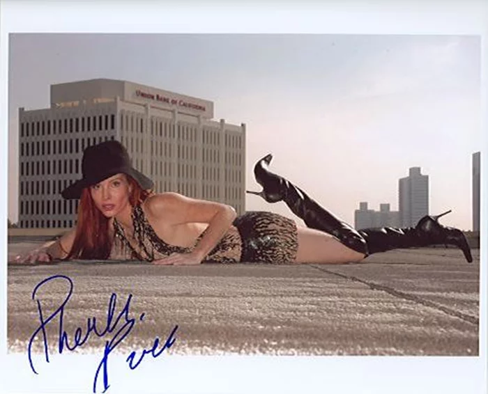 Phoebe Price autograph