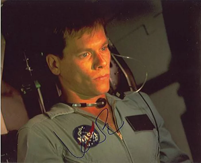 Kevin Bacon autograph