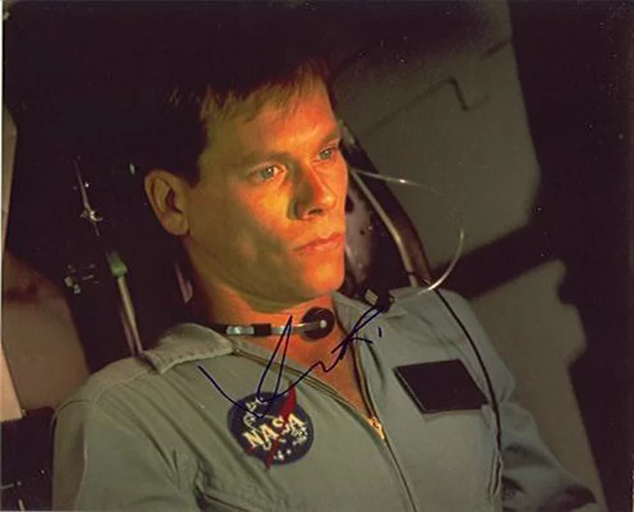 Kevin Bacon autograph