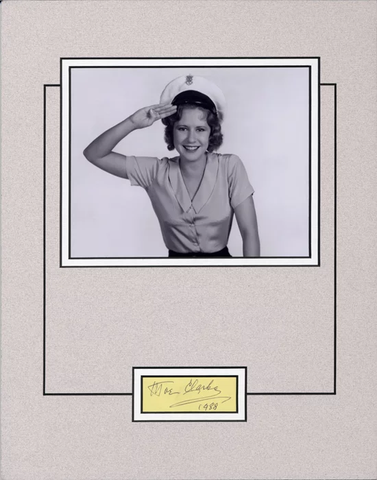 Mae Clarke autograph