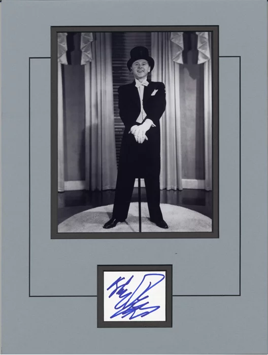Mickey Rooney autograph