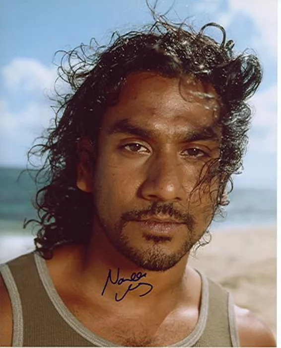 Naveen Andrews autograph