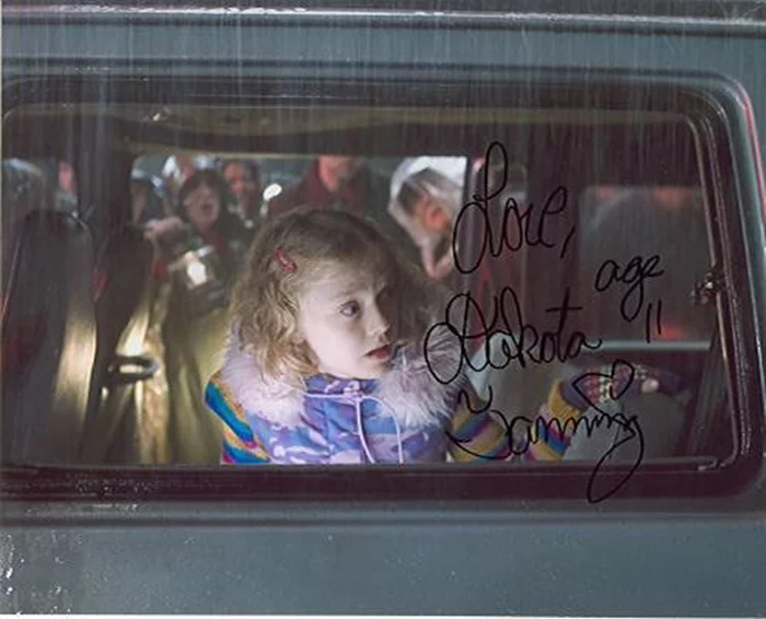 Dakota Fanning autograph