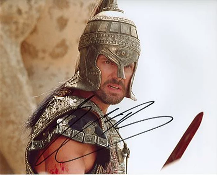 Eric Bana autograph