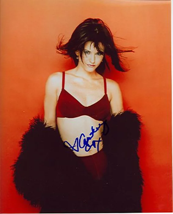 Courteney Cox autograph