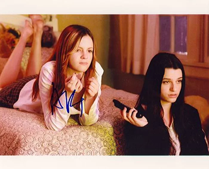 Amber Tamblyn autograph