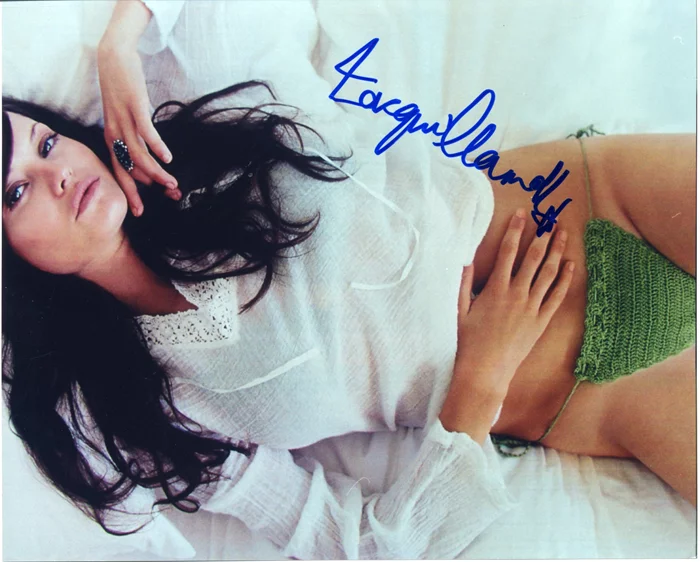 Jacqui Maxwell autograph