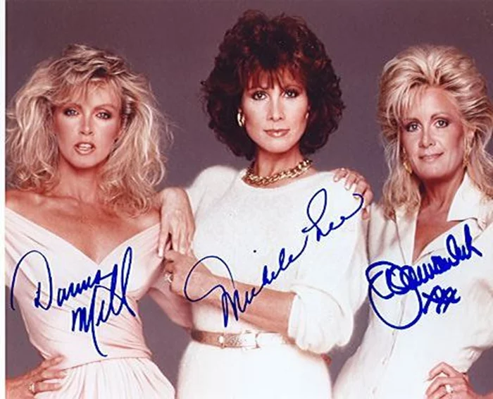 Knots Landing autograph