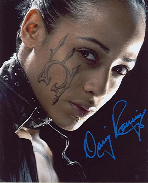 Dania Ramirez autograph