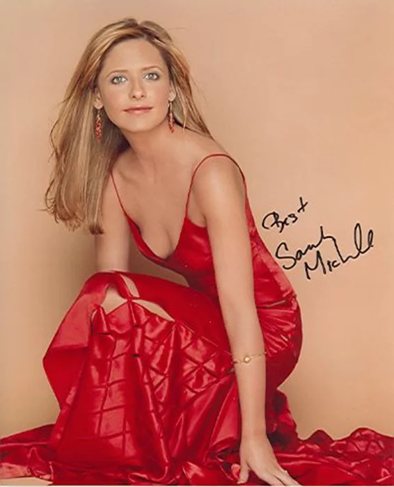 Sarah Michelle Gellar autograph