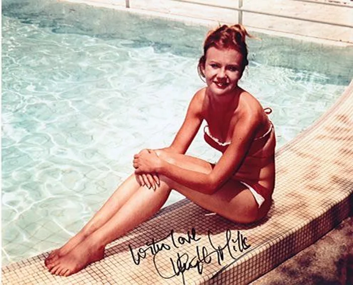 Hayley Mills autograph