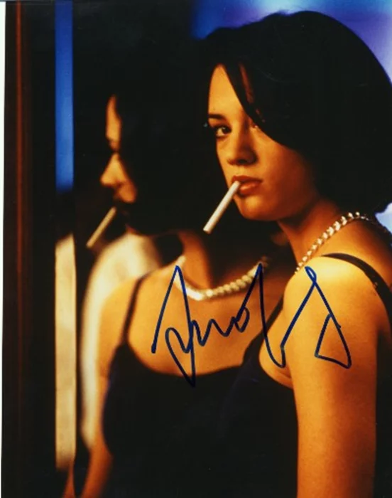 Asia Argento autograph
