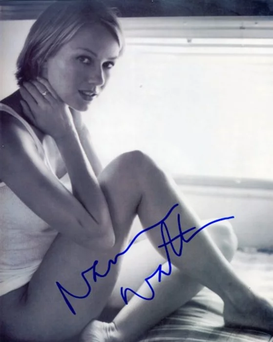 Naomi Watts autograph
