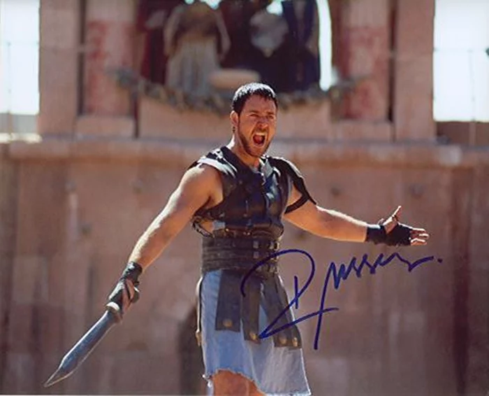 Russell Crowe autograph