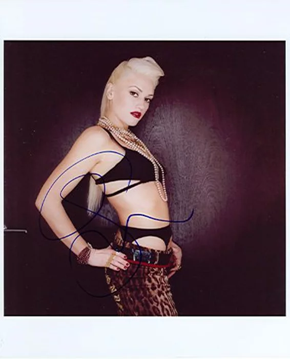 Gwen Stefani autograph