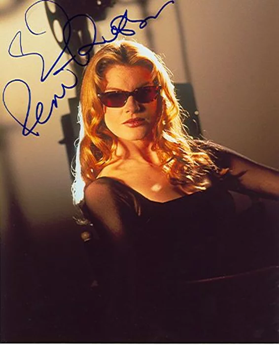 Rene Russo autograph