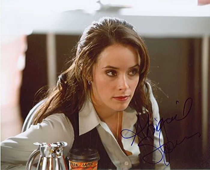 Abigail Spencer autograph
