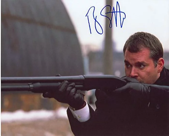 Ray Liotta autograph
