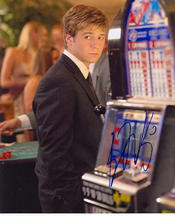 Benjamin McKenzie autograph