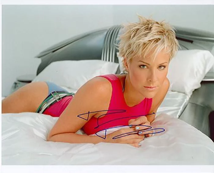 Brittany Daniel autograph