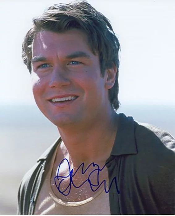 Jerry O'Connell autograph