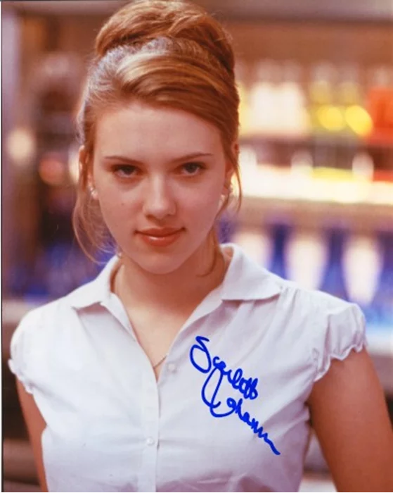 Scarlett Johansson autograph