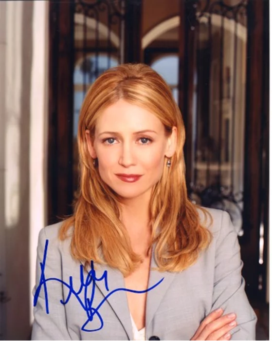 Kelly Rowan autograph
