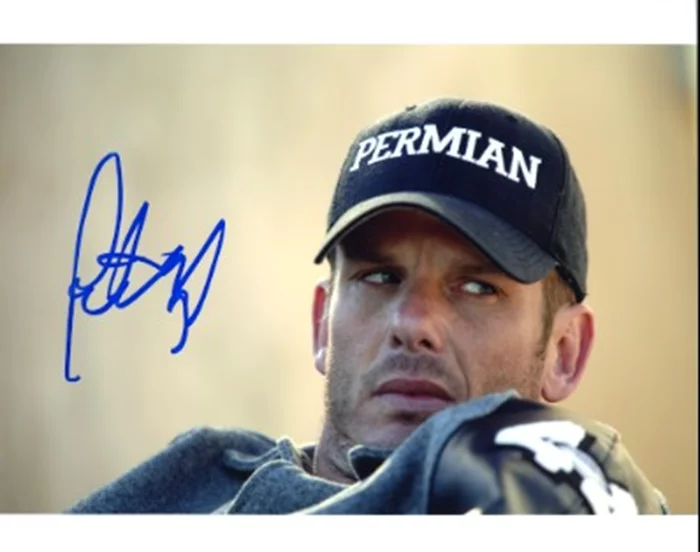 Peter Berg autograph