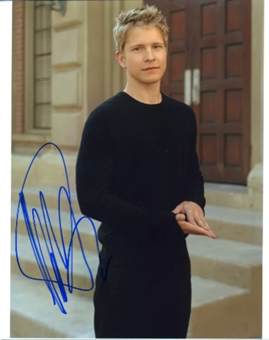 Matt Czuchry autograph