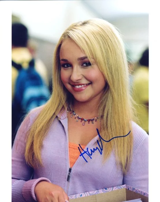 Hayden Panettiere autograph